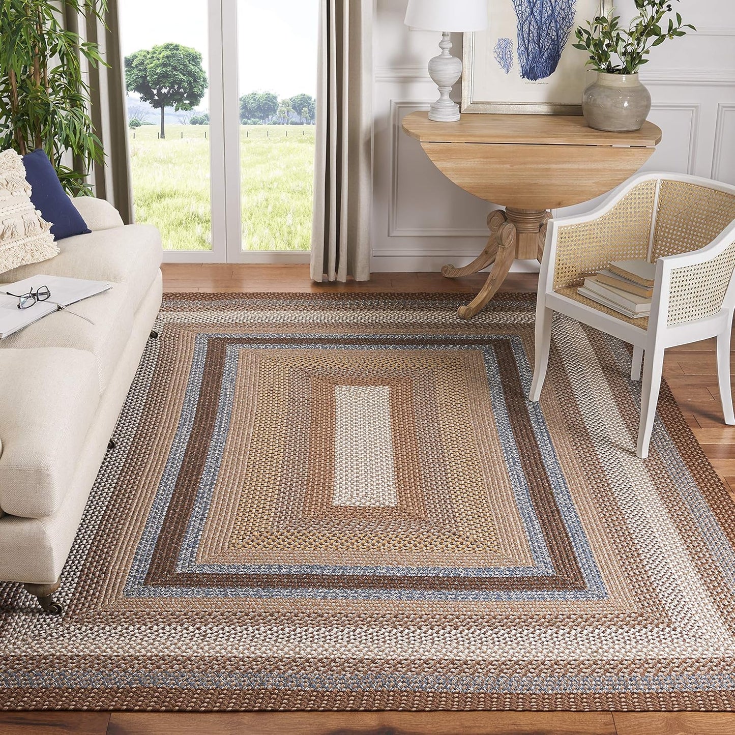 SAFAVIEH Braided Collection Area Rug - 8' Round, Brown & Multi, Handmade Country Cottage Reversible, Ideal for High Traffic Areas in Living Room, Bedroom (BRD313A)